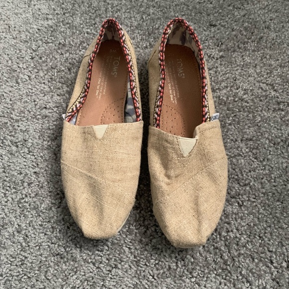 TOMS Espadrilles - Picture 2 of 4